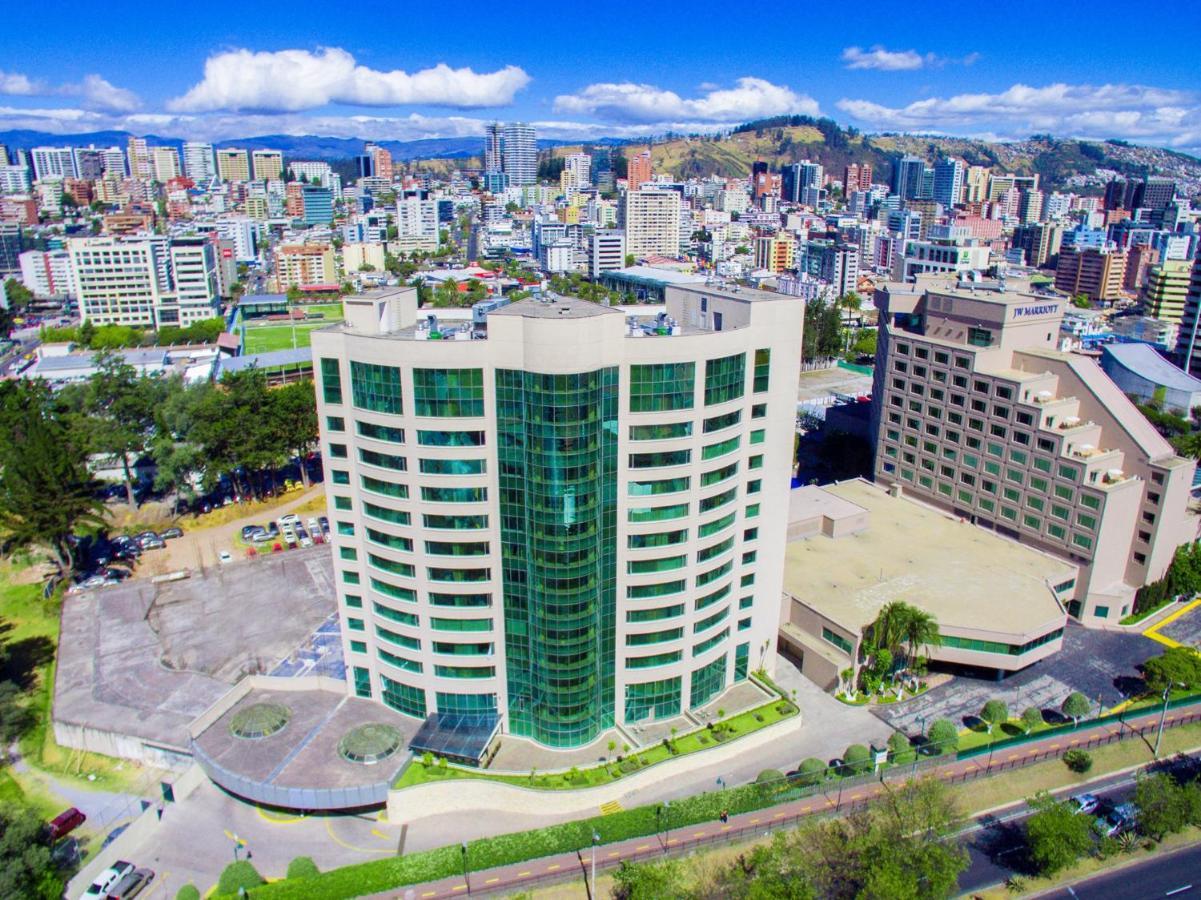 Aparta Hotel Torres De Suites Кито Екстериор снимка