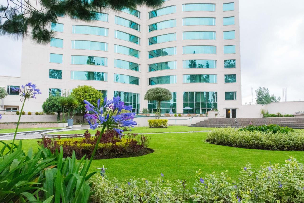 Aparta Hotel Torres De Suites Кито Екстериор снимка