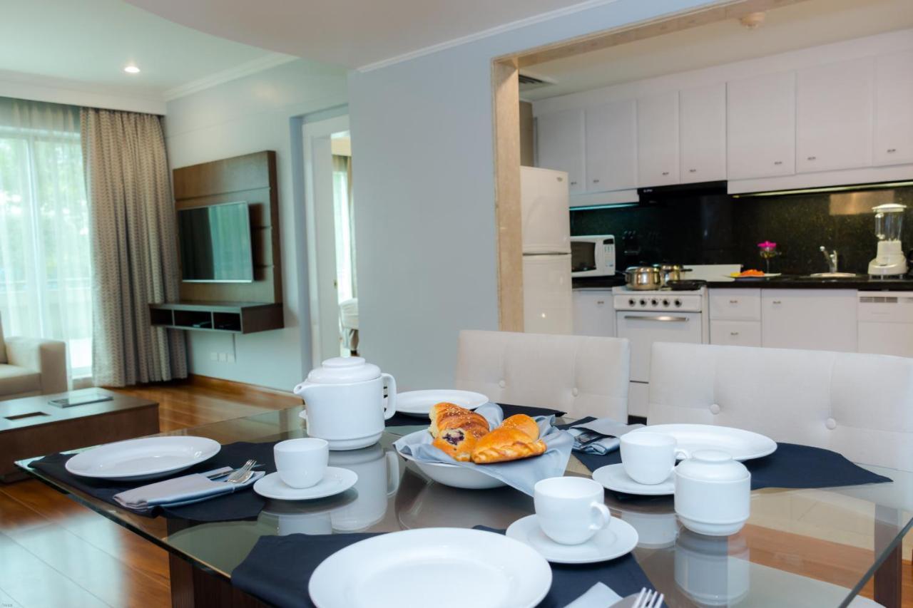 Aparta Hotel Torres De Suites Кито Екстериор снимка