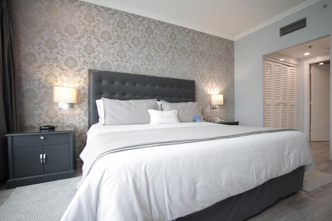 Aparta Hotel Torres De Suites Кито Екстериор снимка